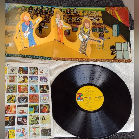 1972 BeeGees Vinyl Record - Picture 2 of 8
